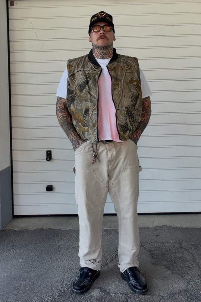 DoggPoundVintage's fit featuring No Brand, Meller, Fruit of the Loom, Carhartt, Dr. Martens