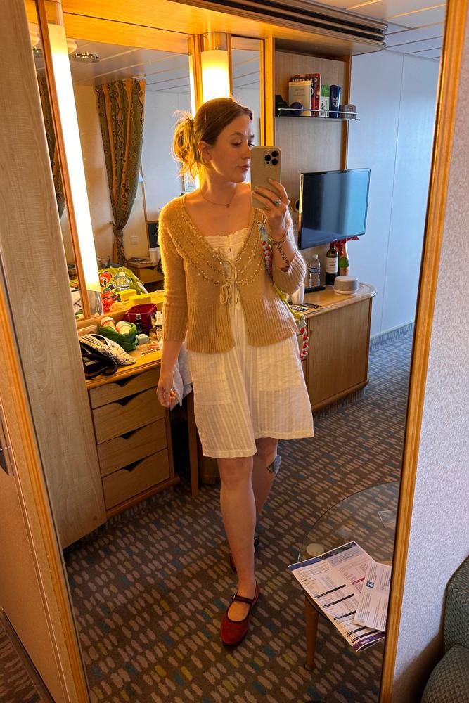 thriftbee's fit featuring Flabelus, No Brand, Mixit