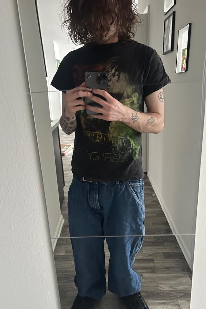 Dylanbalser's fit featuring No Brand, Levi's, Etnies