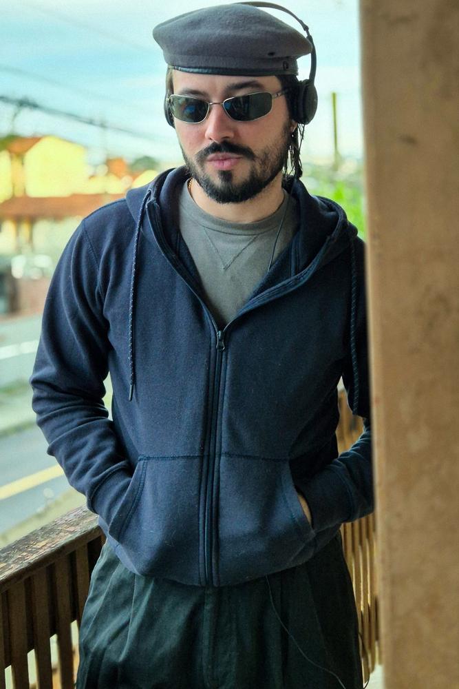 Lukepeder's fit featuring Allen Edmonds, Persol, Stussy, Apex, Abercrombie & Fitch