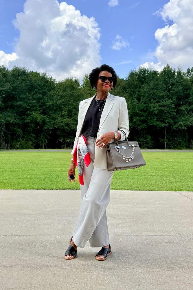 ToniTonyTone's fit featuring Hermes, DSW