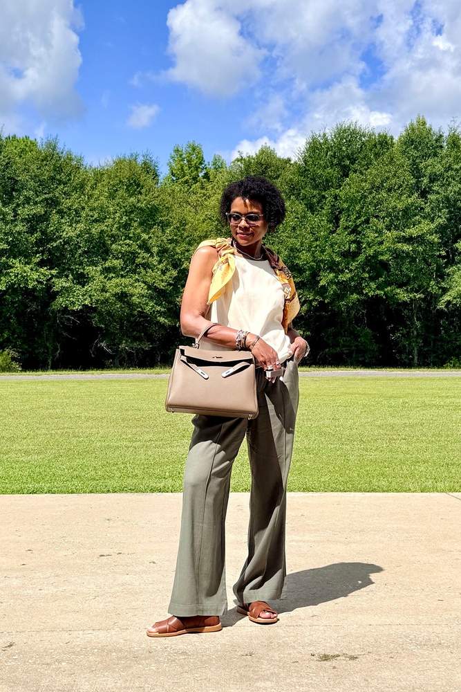 ToniTonyTone's fit featuring Hermes, DSW