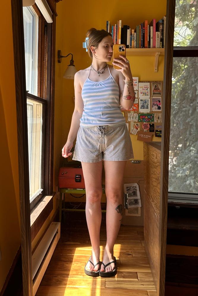 thriftbee's fit featuring GAP, No Brand